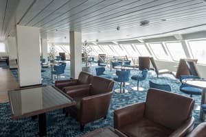 Hurtigruten MS Spitsbergen Explorer Lounge 2.JPG